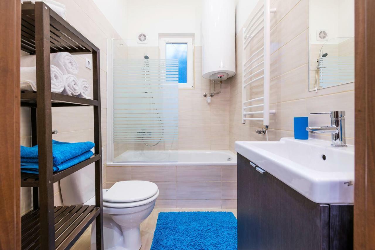 Parking, Ac, 2 Bedroom Design Flat In The Center Budapeste Exterior foto